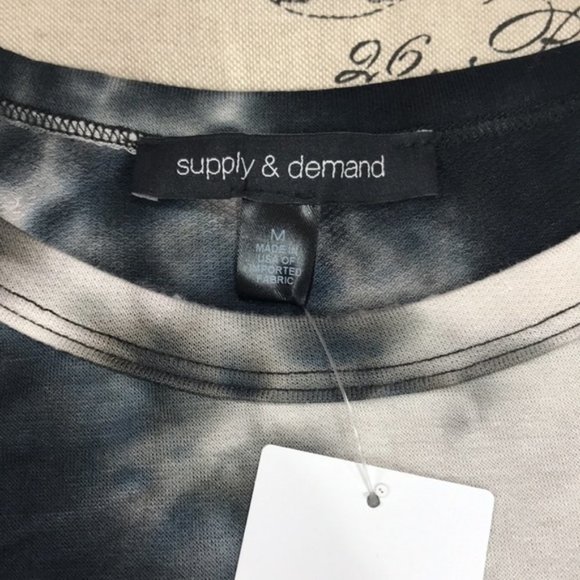 SUPPLY & DEMAND Tie-dyed Long-sleeve Top - Picture 3 of 4